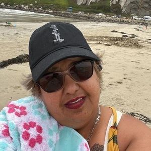 Meet your Posher, Edith